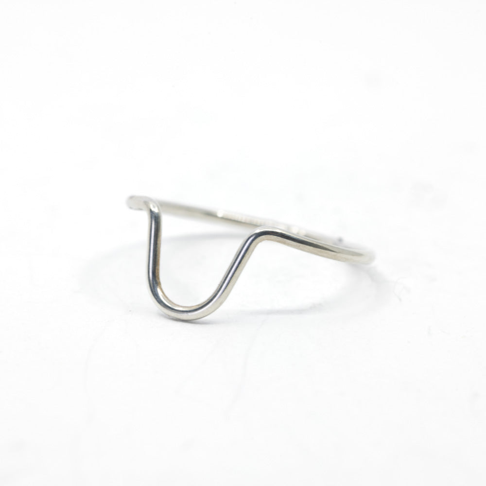 Curve Ring in Silver