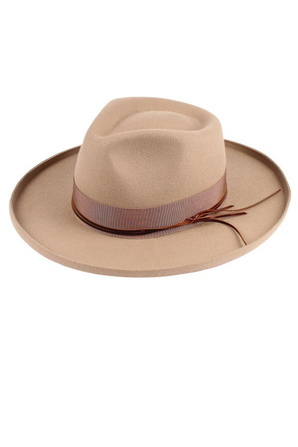 Classic Panama Hat in Fawn