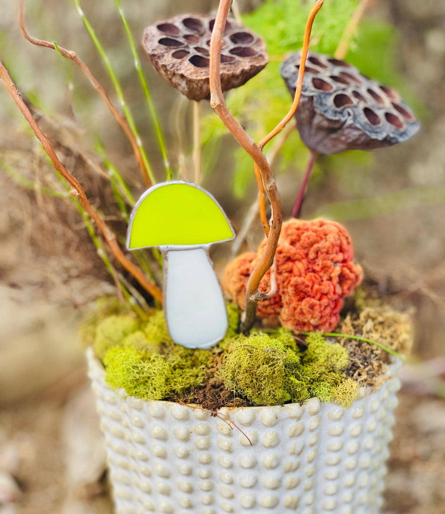 Pastel Mushroom Plant Stake -Lemongrass