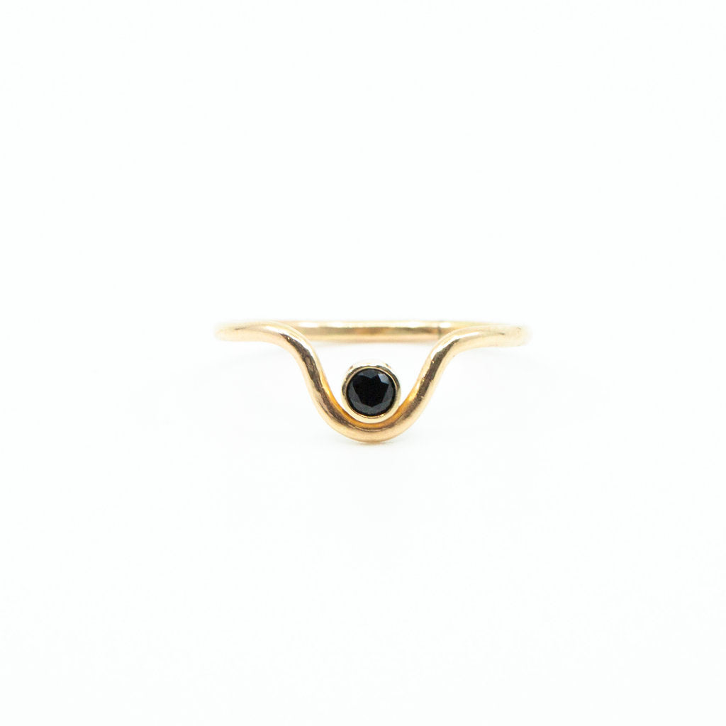 onyx black stone gemstone birthstone gold curved ring